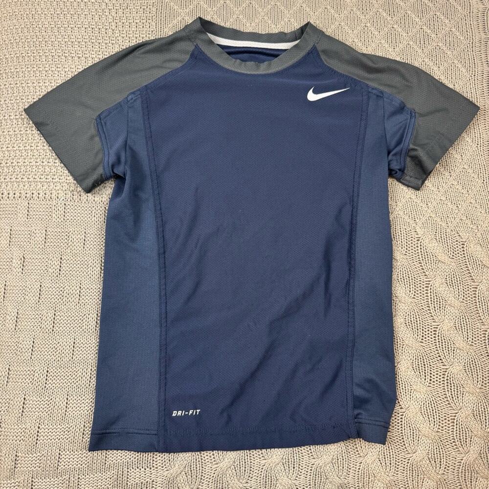 Nike Boys Youth Navy and Charcoal Dri-FIT Tee Small